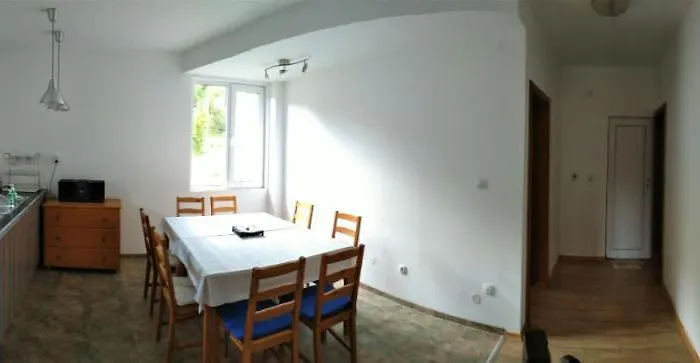 Irina - Dom wakacyjny Govedartsi